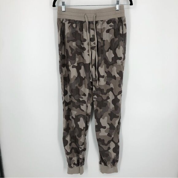 C&C California 100% Linen Jogger Pants Womens S Gray Camo Patch Pockets Pull On - Picture 1 of 14